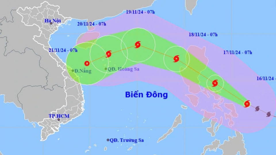 Man-yi strengthens into super typhoon, quickly heads for East Sea